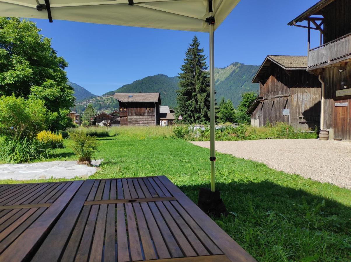 Appartement Dans Chalet 5 Chambres 130 M2 Centre Village Монрьон Экстерьер фото