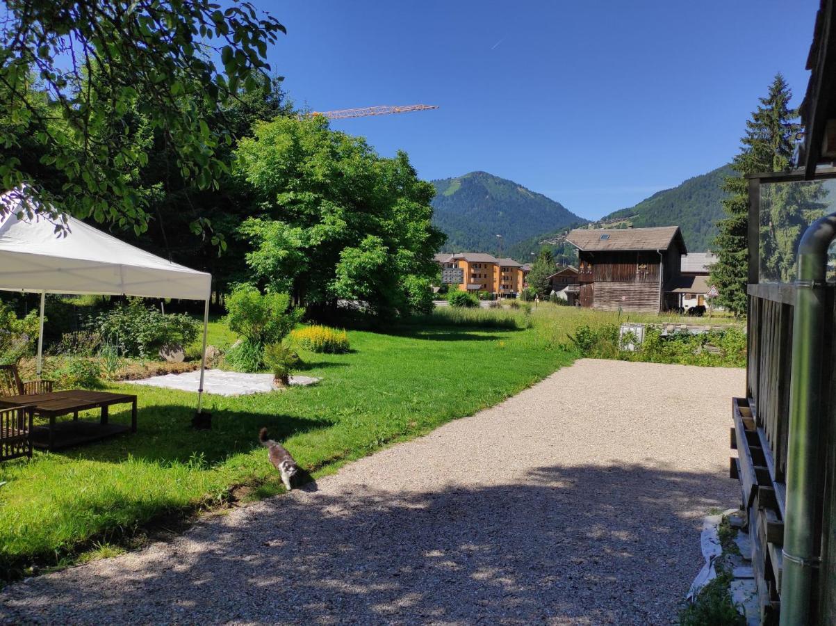 Appartement Dans Chalet 5 Chambres 130 M2 Centre Village Монрьон Экстерьер фото