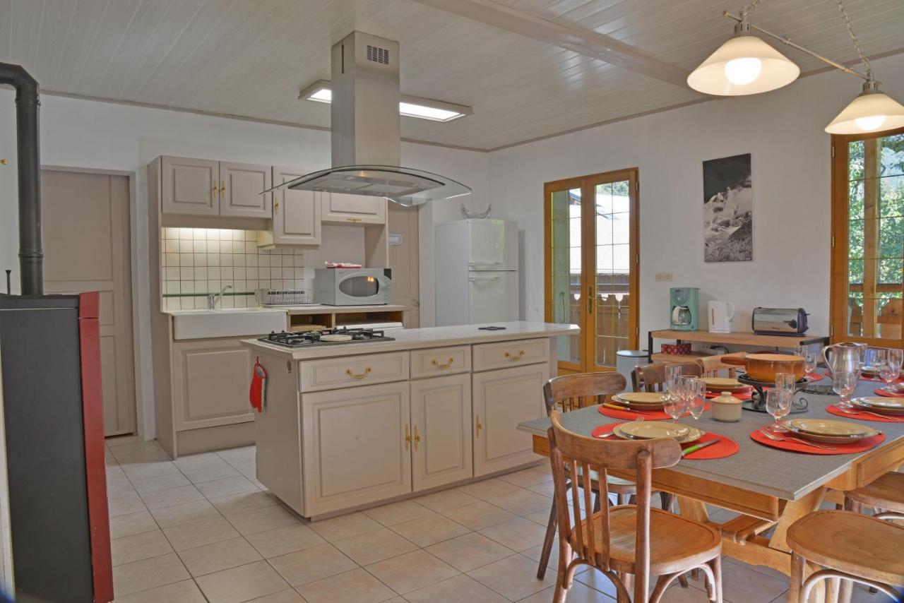Appartement Dans Chalet 5 Chambres 130 M2 Centre Village Монрьон Экстерьер фото
